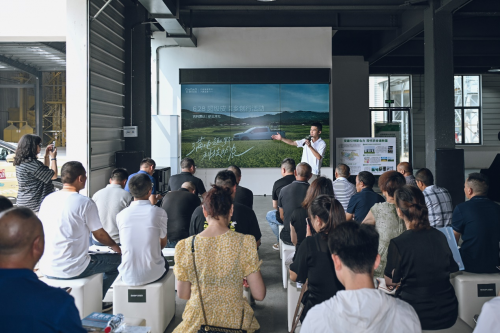 从“靠天吃饭”到“智慧农业” 吉利雷达「超级皮卡乡创行」启幕！