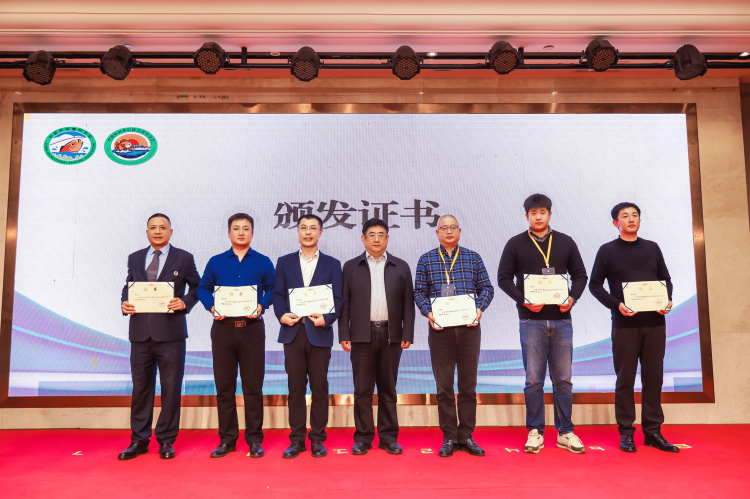 1765421630-2c7cb98d70dc941